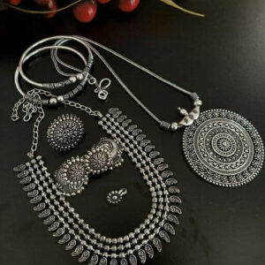 Twinkling Elegant Jewellery Sets